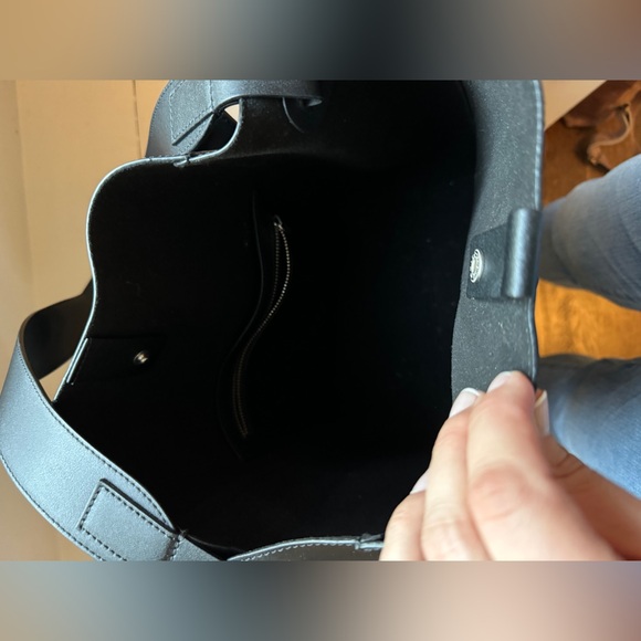 Everlane's Studio Bag - Picture 8 of 9